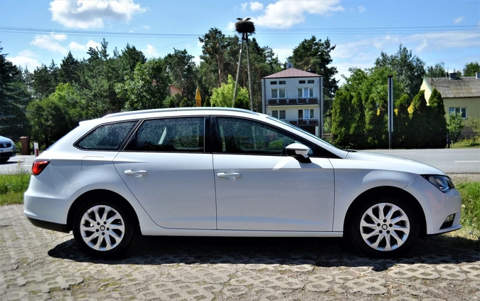 Seat Leon cena 43800 przebieg: 227000, rok produkcji 2017 z Hel małe 106